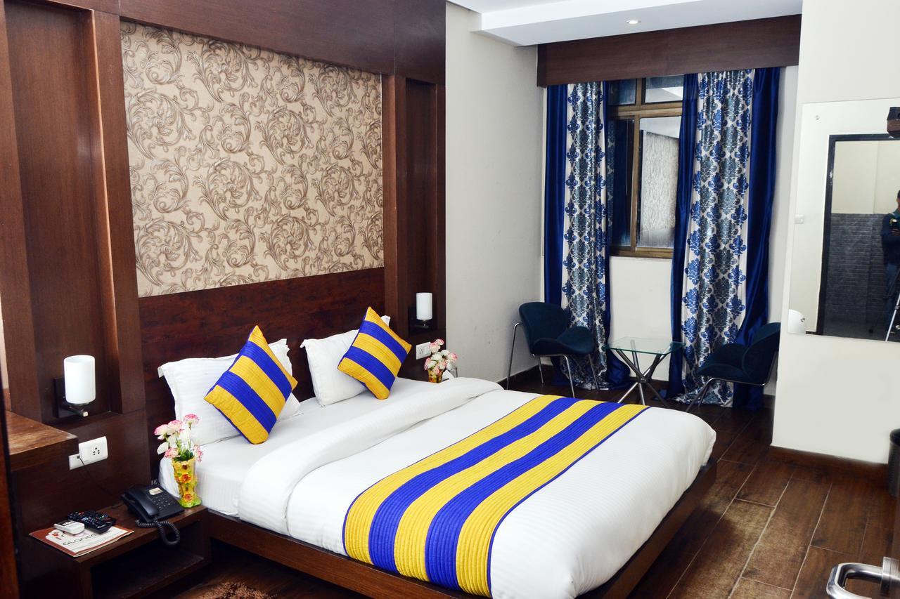 Hotel Oyo 18753 Glance